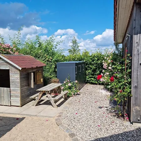 Gemuetliches Mit Garten Und Grill Holiday home